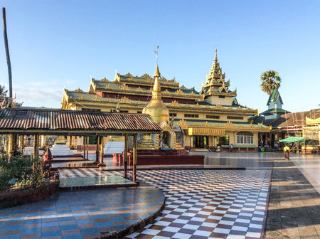 The old temple Religion Shwedagon pagoda in Myanmarの素材