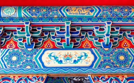 Colorful Chinese style decoration in a Chinese temple の写真素材