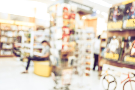 bookstore blur backgroundの写真素材