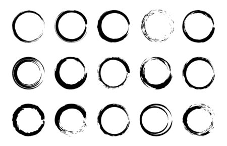 Round grunge brush frames. Circle and stamp brush stroke borders, artistic brush blots and black paint frame design vector isolated elements set. Grungy dry brushstroke rings, stains, smearsのイラスト素材