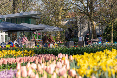 April 14, 2022 Lisse, The Netherlands. Beautiful public garden with blooming spring flowers. Popular tourist site.のeditorial素材