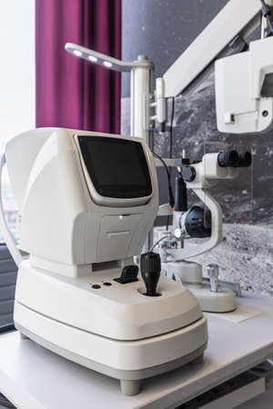 Digital Phoropter, diagnostic ophthalmology equipment in roomの写真素材