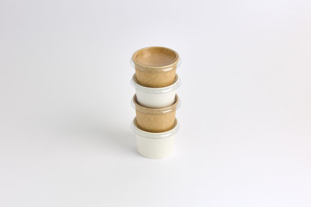 This disposable dessert cup comes with a lid and spoon, making it perfect for enjoying treats on the...