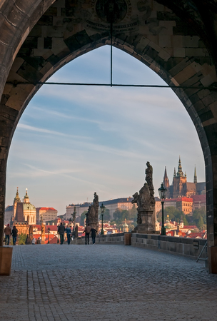Early morning at Charle's bridge, Praqueの写真素材