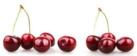 A panoramic shot of cherries on white backgroundの写真素材