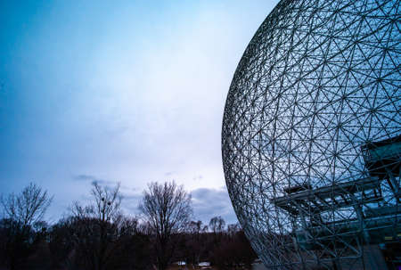 MONTREAL, CANADA - Mar 31, 2013: Montreal, Quebec / Canada - March 31 2013: Dry Trees by the Autumn Season Next to the Biosphere Environment Museum, Jean-Drapeau Parkのeditorial素材
