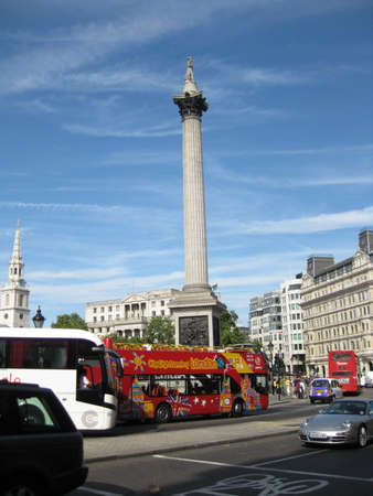 LONDON, UNITED KINGDOM - Feb 07, 2010: trafalgar square, london, uk column, uk nelsons columnのeditorial素材