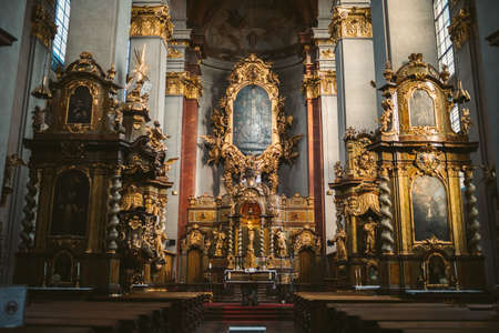The inside shot of a basilica with beautiful sculptures in Prague, Czech Republicのeditorial素材