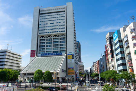 NAKANO, TOKYO, JAPAN - May 07, 2020: Shots from Shinjuku, Tokyo, Japan during the COVID-19 emergency declaration stay-at-home call.のeditorial素材