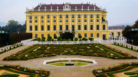 A wide angle shot of the Schonbrunn Palace in Vienna, Austriaのeditorial素材
