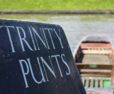 CAMBRIDGE, UNITED KINGDOM - Aug 11, 2017: CAMBRIDGE, UK:  Sign for Punt Hire station inside Trinity Collegeのeditorial素材