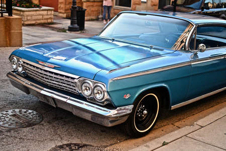 DOWNERS GROVE, UNITED STATES - Jun 07, 2019: A blue Chevrolet during the Downers Grove Car Show - Friday Night Lightsのeditorial素材
