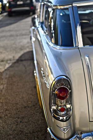 DOWNERS GROVE, UNITED STATES - Jun 07, 2019: A closeup shot of a gray car during the Downers Grove Car Show - Friday Night Lightsのeditorial素材