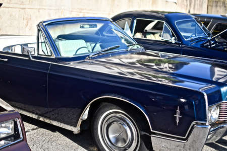 DOWNERS GROVE, UNITED STATES - Jun 07, 2019: The blue Lincoln continental mark v during the Downers Grove Car Show - Friday Night Lightsのeditorial素材