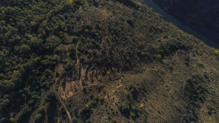 A high angle shot of Arribes of Duero National Park in Vilarino of Los airs in Salamanca, Spainの写真素材