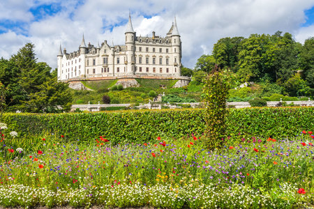 A beautiful shot of the famous Dunrobin Castle, in Sutherland, Scotlandのeditorial素材