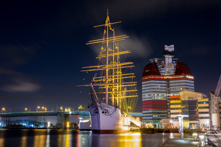 GOTHENBURG, SWEDEN - Aug 03, 2017: A view from the Gothenburg ports, the Barken Viking, GÃ¶taÃ¤lvbron bridge and Lilla Bommenのeditorial素材