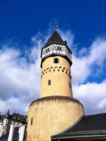 A low angle shot of the famous Bockenheimer Warte tower in Frankfurt, Germanyの素材 [FY310199432300]