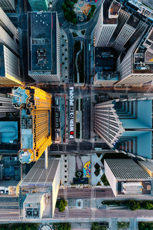 Power to the people painted on Woodward Avenue in downtown Detroit, MIのeditorial素材