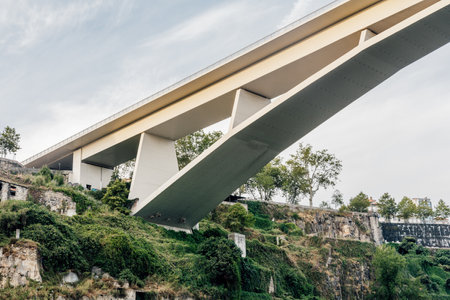 A closeup shot of the Arrabida bridge in Porto, Portugalの写真素材