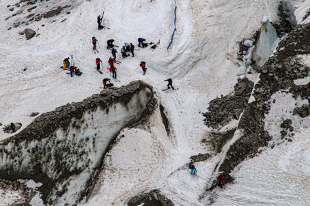 Close-up of skiers negotiating their way out of the Vallee Blancheの写真素材
