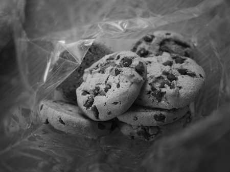 The grayscale of chocolate chip cookies in plastic bagの写真素材