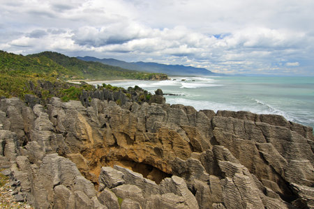Scenic view of pancake rock coast in New Zealandの写真素材