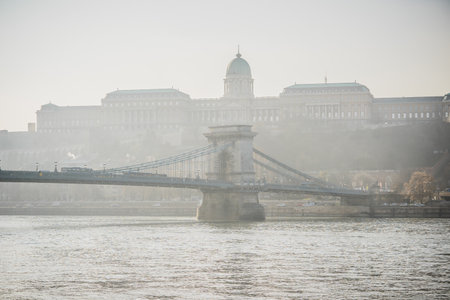 BUDAPEST, HUNGARY - DECEMBER 19, 2017: The Szechenyi Chain Bridge is a suspension bridge that spans the River Danube between Buda and Pest.のeditorial素材