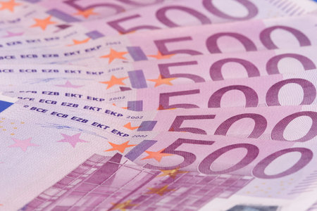 Nahansicht von 500 Euro Scheinen