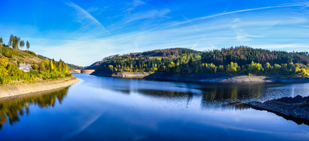 The Okertalsperre is a dam near Altenau in the Harz Mountains in the Goslar districtの素材 [FY310208981835]