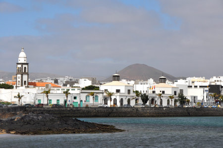 ityscape and bay of Arrecife on Spanish volcanic Lanzaroteの写真素材