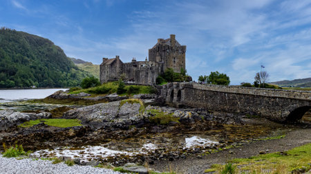 A beautiful view of the Eilean Donan Castle in the UKの写真素材