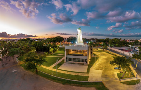 A tranquil view of Fry Anton de Montesinos Monument in the Malecon of Santo Domingo, Dominican Republicの写真素材