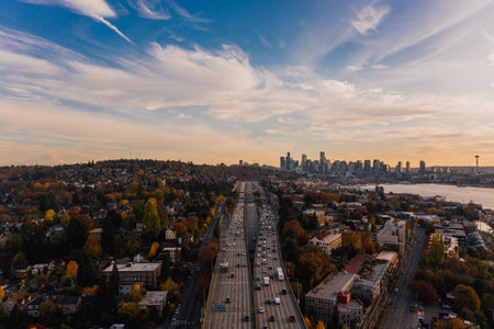 An aerial view of the cityscape of Seattle during sunset, South Lake Unionの写真素材