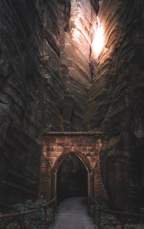 A vertical shot of the gate of Adrspach-Teplice Rocksの写真素材
