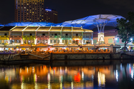 Singapore - December 3, 2016 : Clarke Quay is a historical riverside quay. Now, famous for dinner and night entertainment.のeditorial素材