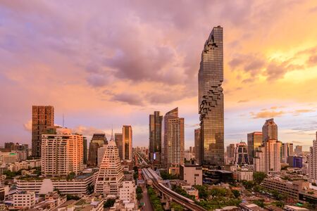 Bangkok business district cityscape with skyscraper at twilight, Thailandの写真素材