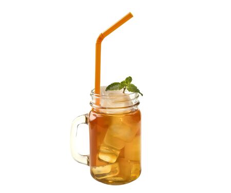 A cup of tea with a tea that has a good flavor, with ice and mint leaves on a white background.の写真素材