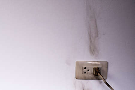 Short circuit damage Using non-standard equipment can be dangerous. overloadの写真素材