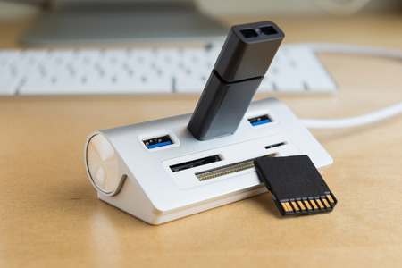 silver usb 3.0 extender with universal memory card slots hub, SD card, mini SD card, CF card