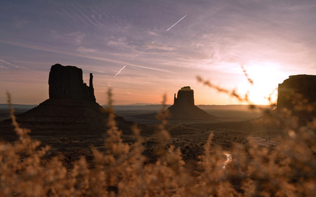 The mittens, Mesa, red rock at Monument Valley, Navajo Tribal Park, Arizona USAの写真素材
