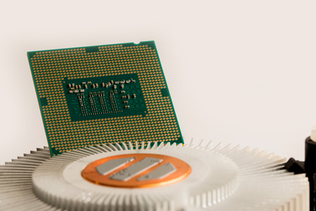 heat-sink with cpu in isometric bottom view.