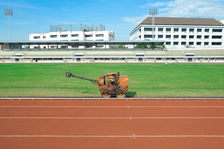 way grid mower race grass stadium