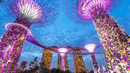 Singapore, Singapore - May 8, 2014: Singapore Gardens by the bay and Marina bay sand located in Marina Bay. Singapore.のeditorial素材