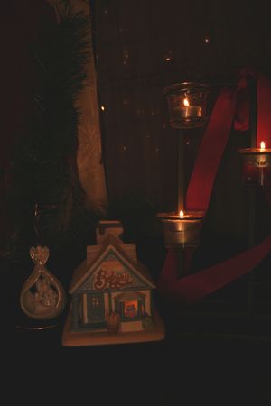 table top decorations (evening shot)の写真素材