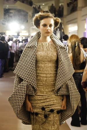 BANGKOK - MARCH 13: L'Officiel, the French fashion magazine, organizes the fashion show at Gaysorn Plaza on March 13, 2012 in Bangkok.のeditorial素材