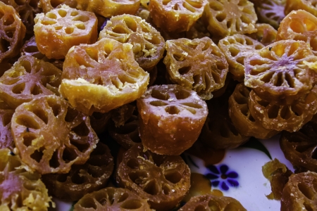 The dried Thai fruit at the market shelf of groceries  shopping.の写真素材