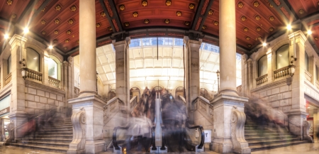 PARIS - OCTOBER 9 : Gare Saint-Lazare on October 9, 2012 in Paris. Paris Saint-Lazare through which transit 400,000 travellers a day is one of the six large train stations of Paris. The respect for the architecture is essential as the Gare St Lazare is inのeditorial素材