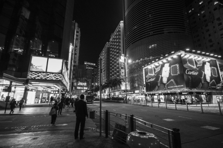 HONG KONG - JANUARY 5 : Mong Kok on January 5,2013, It is characterised by a mixture of old and new multi-story shops and restaurant buildings in the Yau Tsim Mong District on Kowloon Peninsula, Hong Kongのeditorial素材