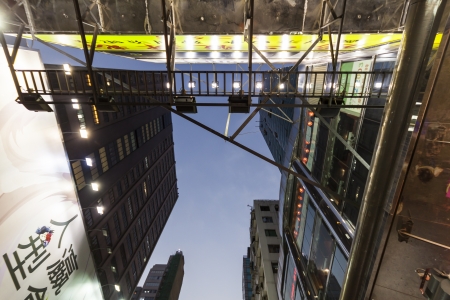 HONG KONG - JANUARY 5 : Mong Kok on January 5,2013, It is characterised by a mixture of old and new multi-story shops and restaurant buildings in the Yau Tsim Mong District on Kowloon Peninsula, Hong Kongのeditorial素材